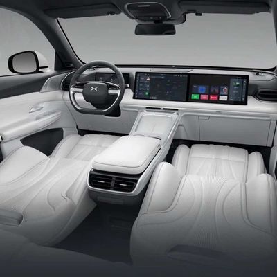 Xiaopeng G9 570 PLUS 570km Long Range New Energy Electric Vehicle 4 Wheels 5 Seats SUV EV Car