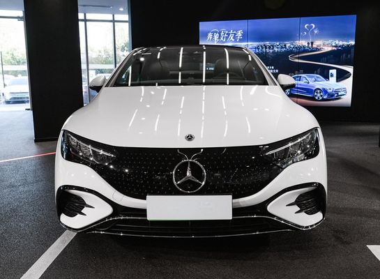 Mercedes EQE 4MATIC Electric Sedan với pin Lithium Ternary 96,1 KWh và sạc 0,62 giờ 255/45 R19
