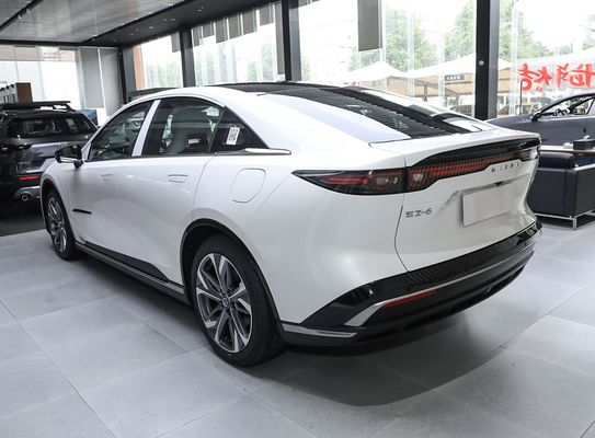 2025 Mô hình mới Extender Ô tô EV với 5 chỗ ngồi Mazda EZ6 Long Ranger Xe điện lai với mái trời