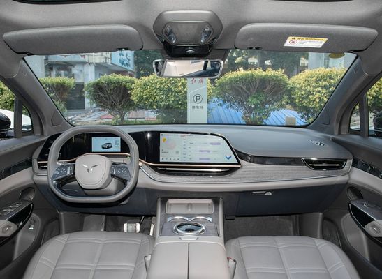202/253 KW Motor Hongqi Limousine Xe điện với tốc độ tối đa 200 Km/h và chiều dài 4925mm