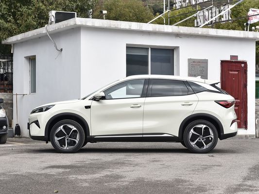 150kW BYD Xe điện Samrt lái xe 2025 Mô hình mới Yuan Plus Sạc nhanh EV Không gian lớn cho gia đình với mái nhà mặt trời