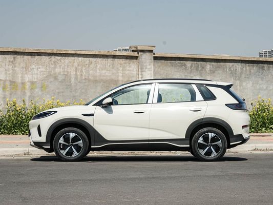 2025 bán nóng Mô hình mới BYD Sealion 05EV Xe điện sạc nhanh 520KM Long Range EV với mái nhà mặt trời