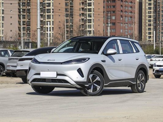 Hiển thị màn hình cảm ứng Nội thất Tính năng 2025 Mô hình BYD EV Xe hơi với mái nắng và pin năng lượng sạc nhanh 60,9kWh Xe điện bán nóng