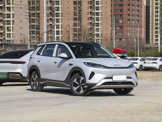 Hiển thị màn hình cảm ứng Nội thất Tính năng 2025 Mô hình BYD EV Xe hơi với mái nắng và pin năng lượng sạc nhanh 60,9kWh Xe điện bán nóng
