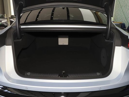 2025 Xe điện mạnh mẽ Han L BYD với công suất tối đa 500 kW và tay lái da 1000V Năng lượng cao sạc nhanh