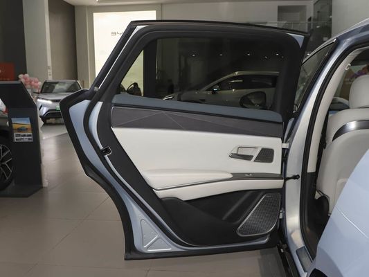 2025 Xe điện mạnh mẽ Han L BYD với công suất tối đa 500 kW và tay lái da 1000V Năng lượng cao sạc nhanh