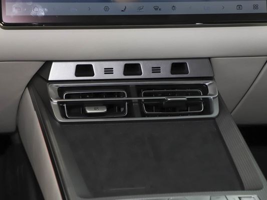 2025 Xe điện mạnh mẽ Han L BYD với công suất tối đa 500 kW và tay lái da 1000V Năng lượng cao sạc nhanh