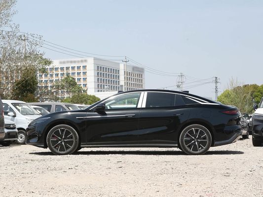 Mô hình xe 601km phạm vi 83.2kWh Capacity pin AWD sạc nhanh Sunroof cấu trúc điện áp cao thoải mái cho gia đình