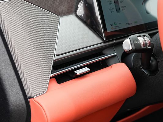 New Hot Selling BYD EV Car 2025 Model 100,5 KWh Capacity Battery and Fast Charging 0.1 Hour 670KM Long Range 500kW Power Electric Car Không gian lớn cho gia đình 7 chỗ ngồi