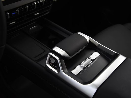 316kW Điện lực động cơ 2025 Ô tô EV Deepal G318 Cross Roads SUV Xe lai sạc nhanh với mái trời