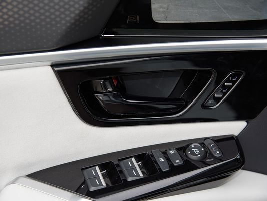 350kW động cơ năng lượng SUV điện Honda S7 Long Range 650km Sạc nhanh EV mới bán nóng với mái trời cho gia đình