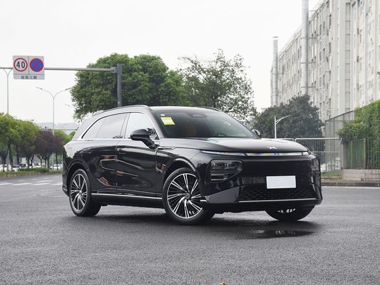 2025 Xpeng G9 SUV điện hoàn toàn 93.1kWh Capacity pin 423kW Max Motor Power 680km Long Range và sạc nhanh với Sunroof
