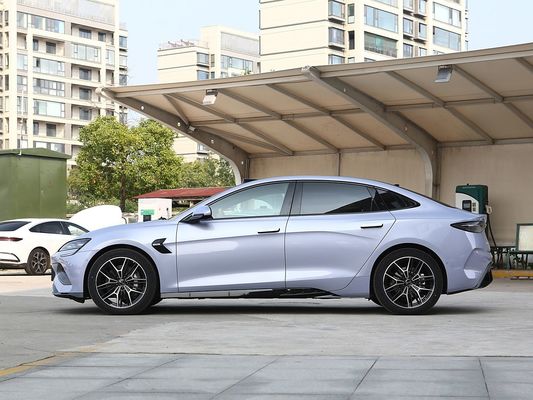 2025 BYD Chiếc xe điện Seal EV Smart Model 650KM Long Range 80.64kWh Pin sạc nhanh bán nóng với Sunroof