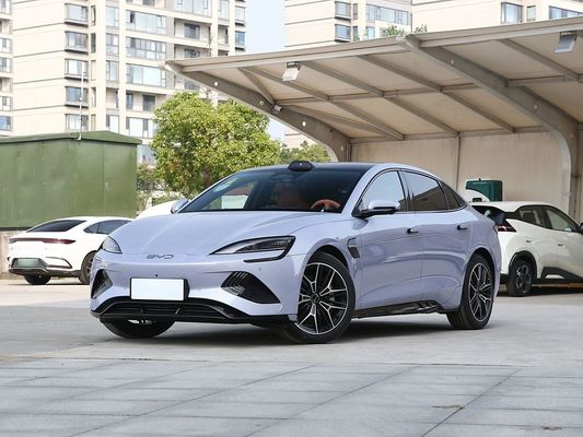 2025 BYD Chiếc xe điện Seal EV Smart Model 650KM Long Range 80.64kWh Pin sạc nhanh bán nóng với Sunroof