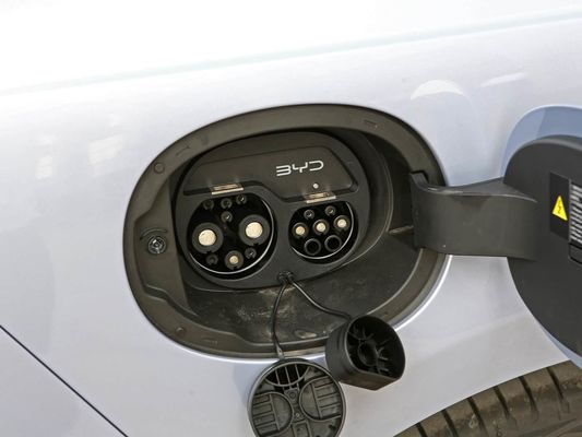 2025 BYD Chiếc xe điện Seal EV Smart Model 650KM Long Range 80.64kWh Pin sạc nhanh bán nóng với Sunroof