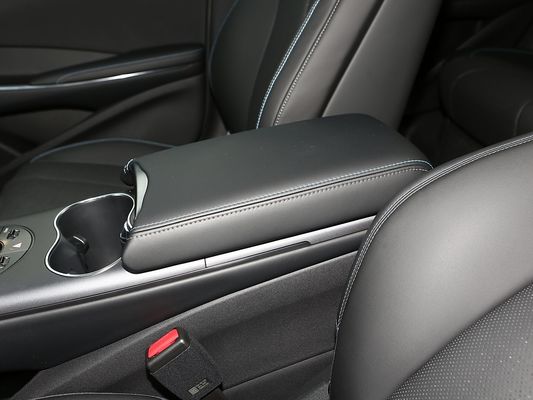 2025 BYD EV Car Seal AWD Performance Long Range 600KM Sạc nhanh Xe điện Bốn bánh lái xe điện với mái nhà mặt trời