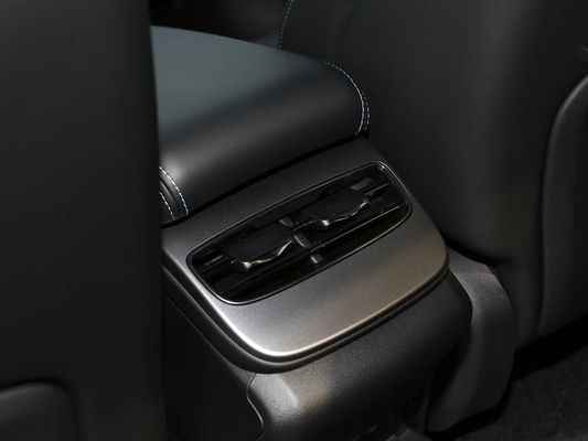 2025 BYD EV Car Seal AWD Performance Long Range 600KM Sạc nhanh Xe điện Bốn bánh lái xe điện với mái nhà mặt trời
