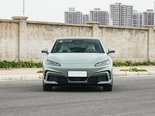 2025 BYD Electric Vehicle Seal 06GT Thời gian sạc nhanh 0,33 giờ và hiệu suất tầm xa 550KM Pin lớn với mái trời cho gia đình