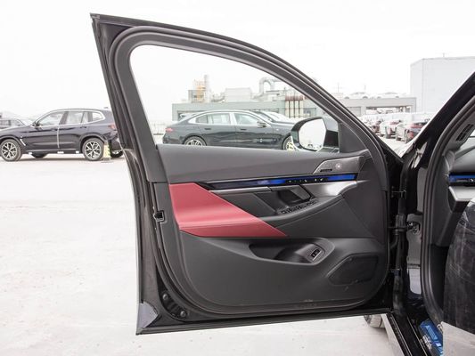 2025 BMW I5 Xe điện sang trọng Hiệu suất tốt xDrive Range dài 651KM Sạc nhanh EV Mô hình mới Sedan với mái nhà mặt trời BMW 5 Series