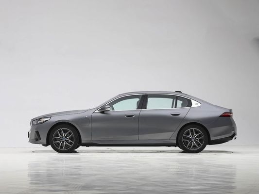 Mô hình mới BMW I5 eDrive 2025 bán chạy xe điện tầm xa hơn 700KM EV sạc nhanh Limousine Sedan với mái nhà rộng